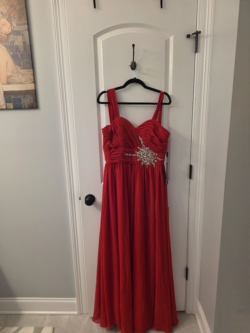 Elegant Red Prom Dress with Crystal Embellishment